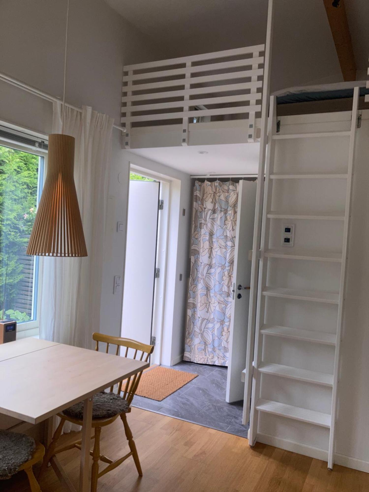 Tiny Grey House With Loft, 15 Min From City Center Goteborg Esterno foto