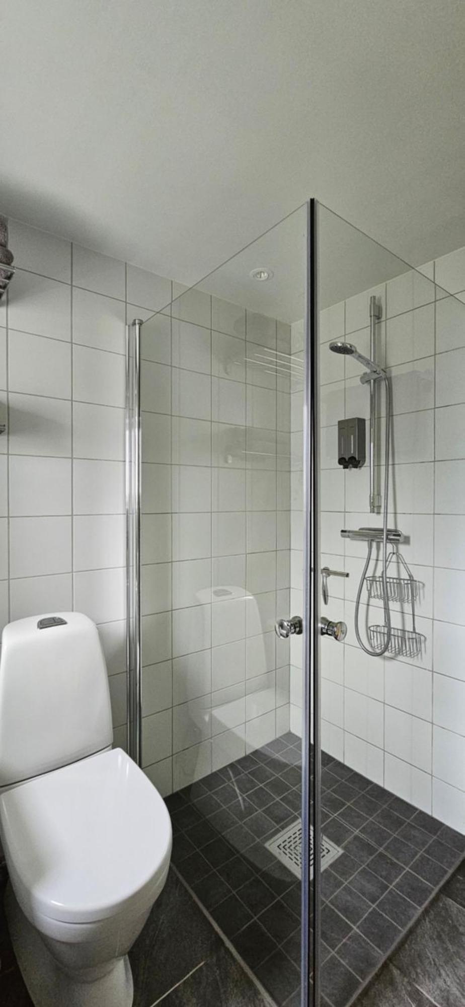 Tiny Grey House With Loft, 15 Min From City Center Goteborg Esterno foto