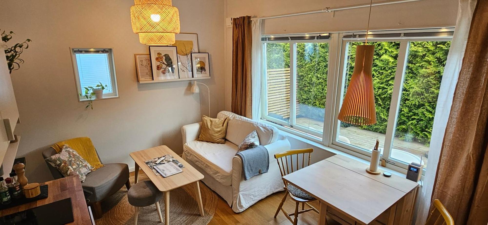 Tiny Grey House With Loft, 15 Min From City Center Goteborg Esterno foto